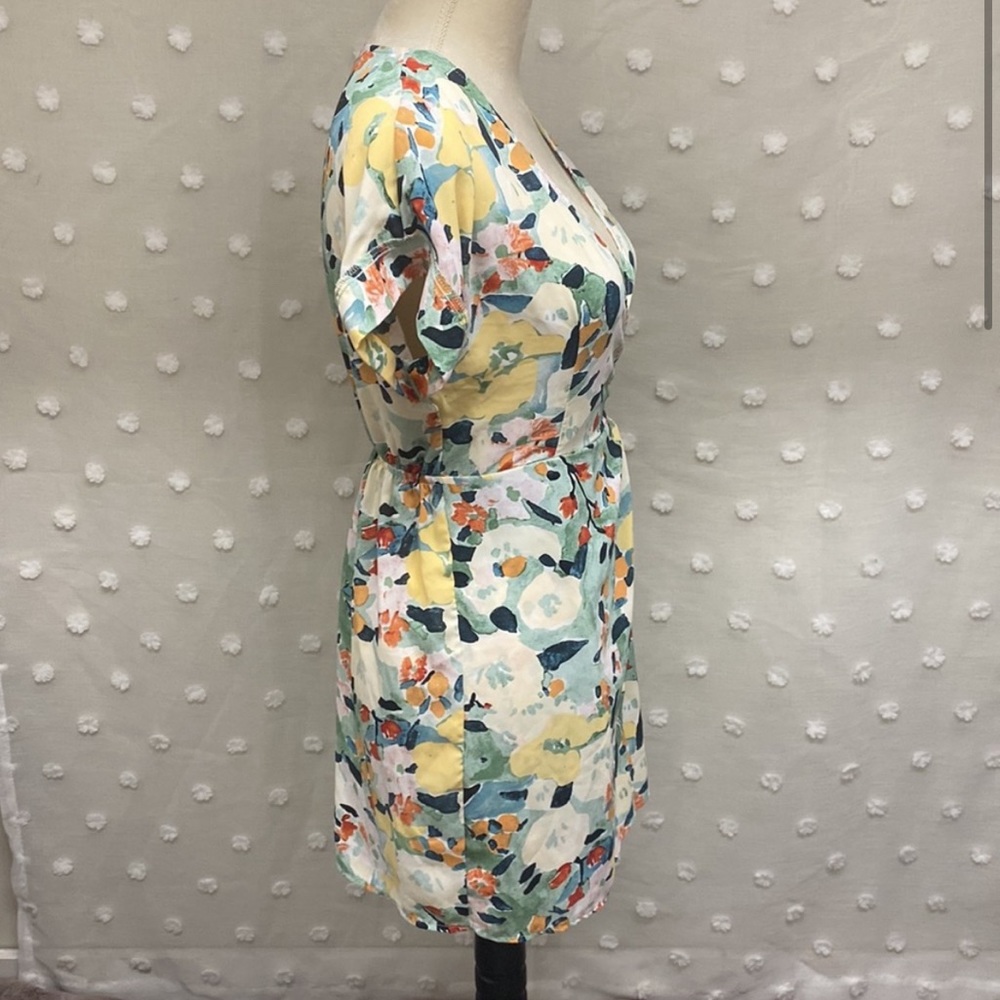 SHEIN Floral Wrap Dress - Picture 7 of 9